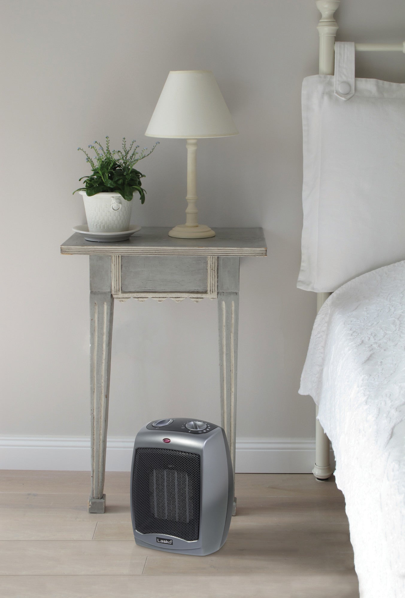 Lasko 9 Ceramic Space Heater: 2 Heat Settings. Tip-Over Switch. Thermostat. Gray - Image 13