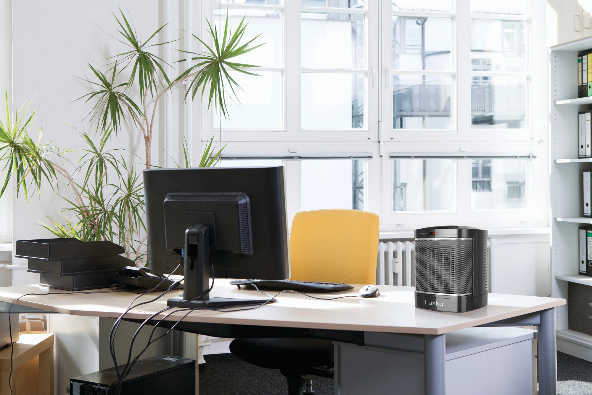 Lasko 1500W Tabletop Ceramic Space Heater with One Hour Timer. CD08500. Black - Image 5