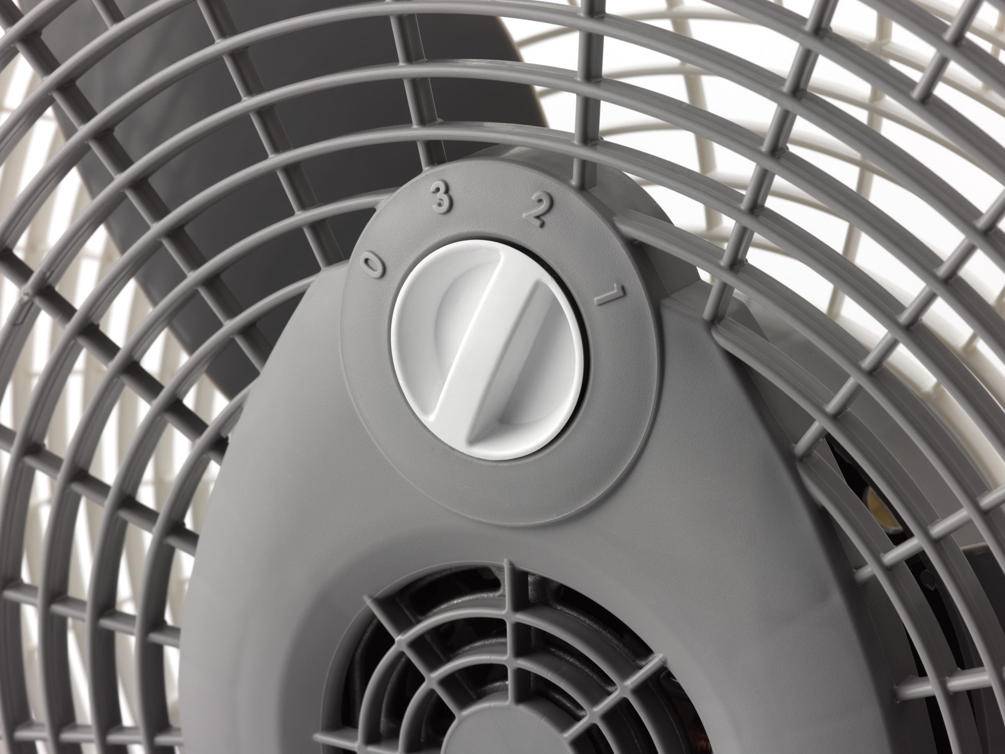 Lasko 20 Air Circulator Fan: Wall Mount. 3-Speed. Pivoting. Silver - Image 4