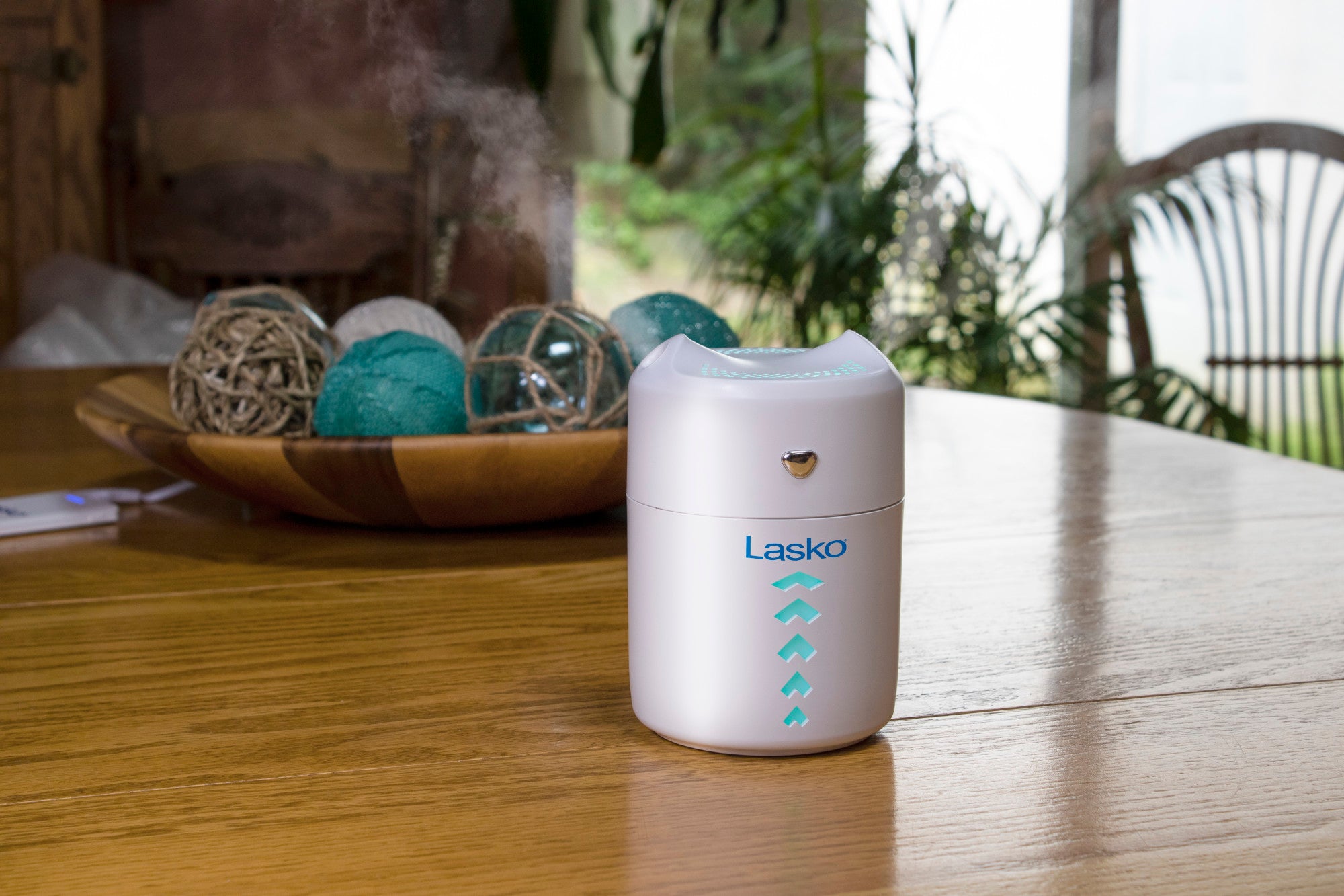 Lasko Ultrasonic Personal Cool Mist Humidifier with Nightlight. UH150. White - Image 11