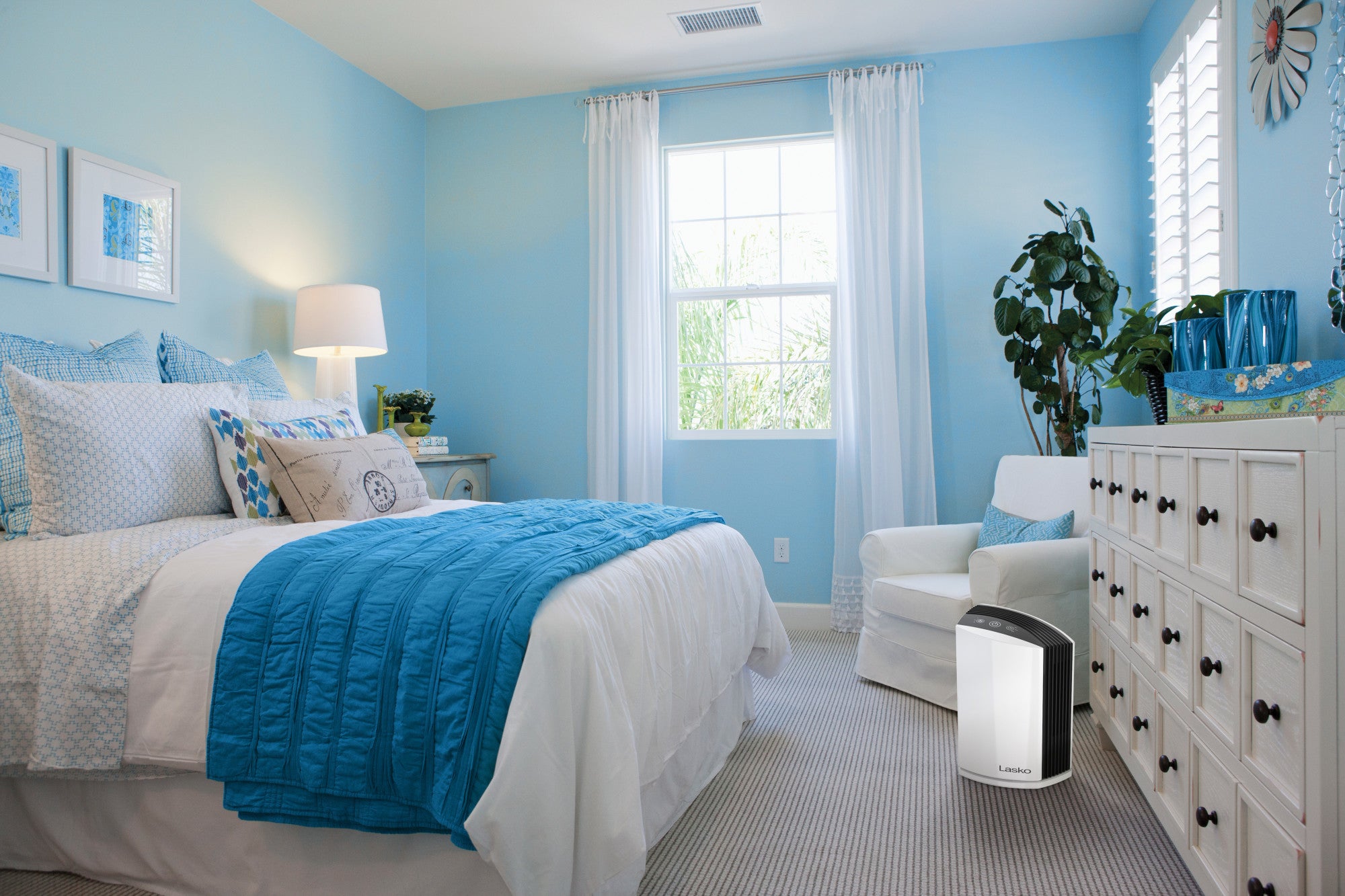 Lasko True HEPA Filter Desktop Air Purifier with Timer. LP200. White - Image 14